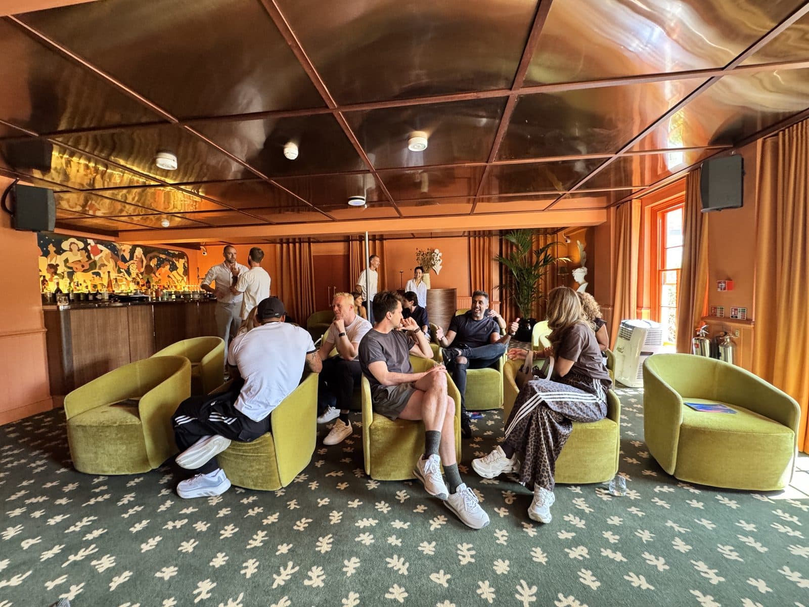 An afternoon session in the lounge